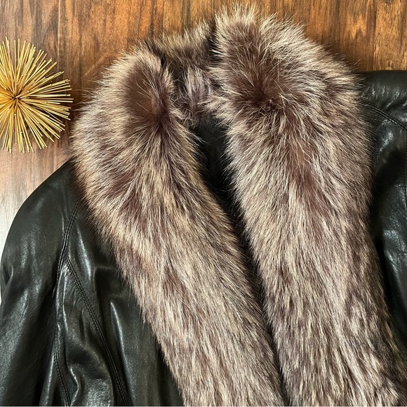 Black Leather and Fur trim Penny lane Almost Famous Mob Wife Coat Size Large - Picture 4 of 12